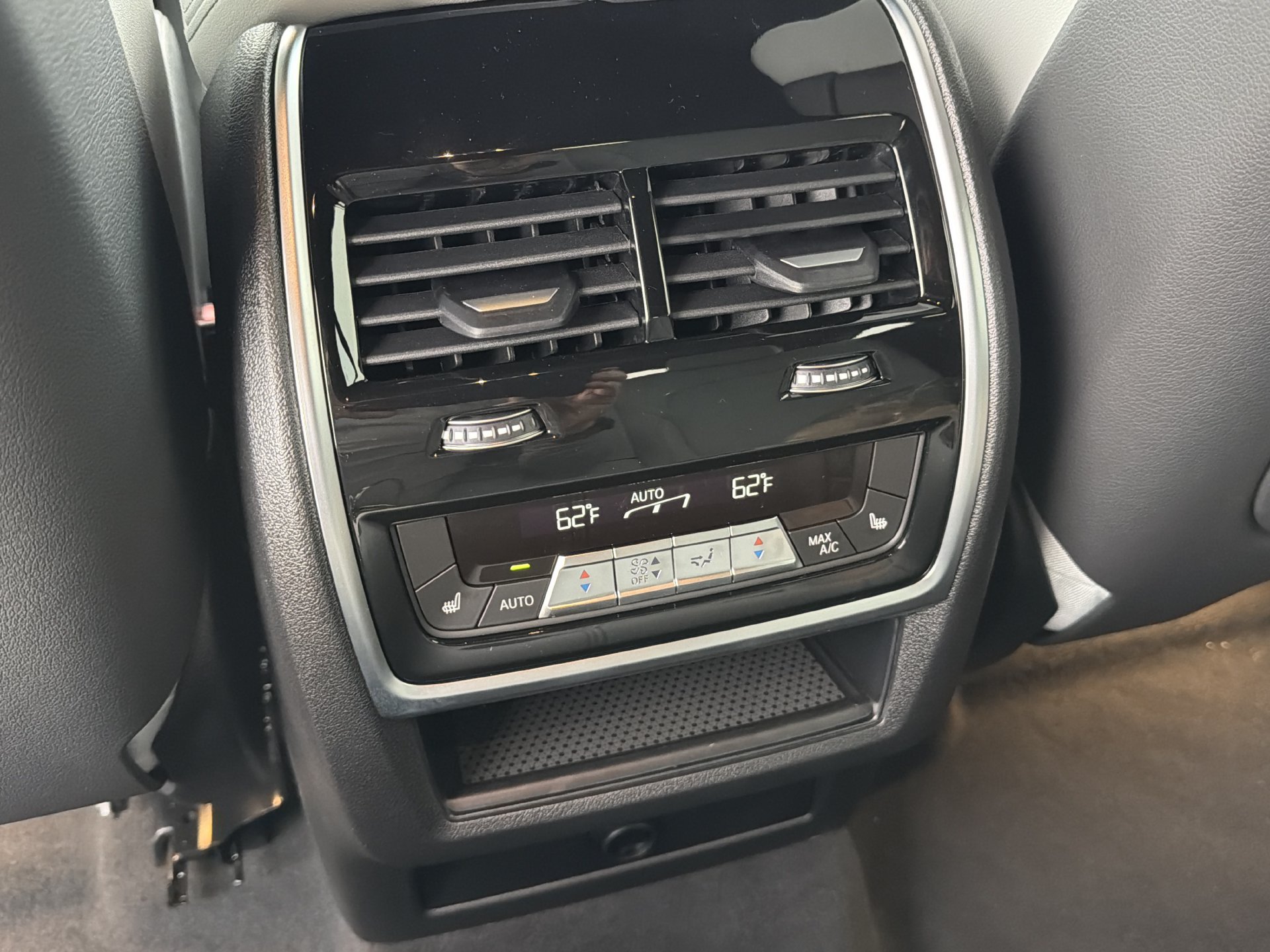 New 2027 BMW X6 xDrive40i AWD/4WD image 18