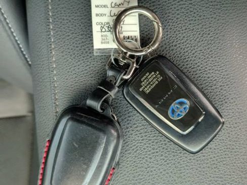 Used 2022 Toyota Camry XSE w/ Cold Weather Package FWD image 34