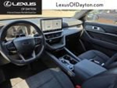 Used 2025 Ford Explorer ST-Line w/ ST-Line Street Pack AWD/4WD image 1