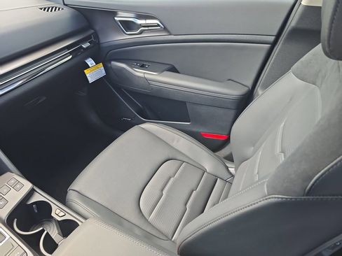 New 2026 Kia Sportage SX FWD image 16