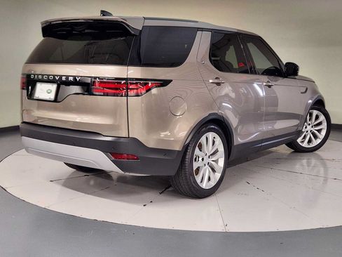 Used 2026 Land Rover Discovery S AWD/4WD image 2