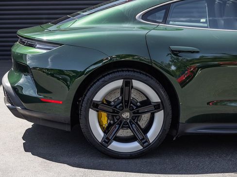 Certified 2025 Porsche Taycan Turbo S image 18