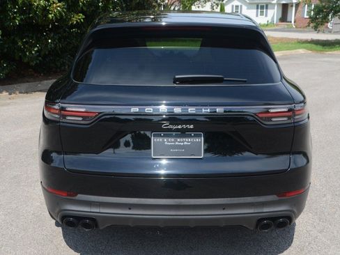 Used 2023 Porsche Cayenne Platinum Edition AWD/4WD image 22
