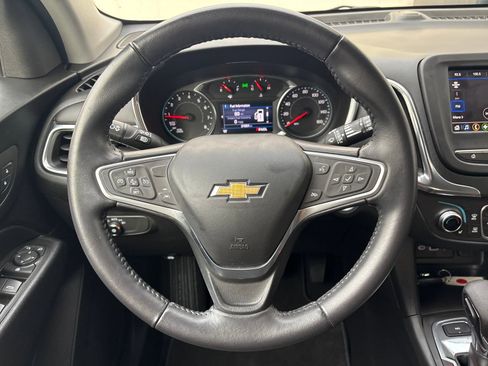 Used 2022 Chevrolet Equinox LT image 16