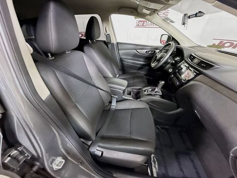 Used 2018 Nissan Rogue Sport S w/ S Appearance Package AWD/4WD image 28