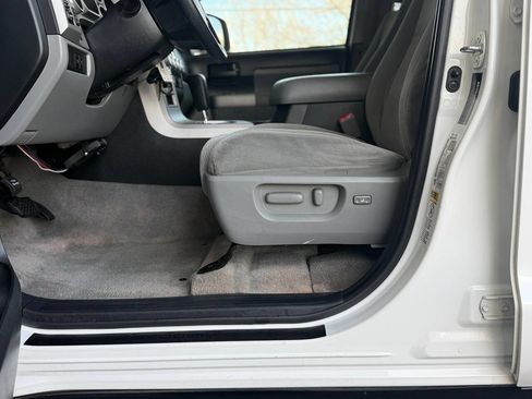 Used 2008 Toyota Sequoia SR5 image 5