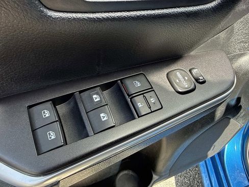 Used 2017 Toyota Camry SE image 23