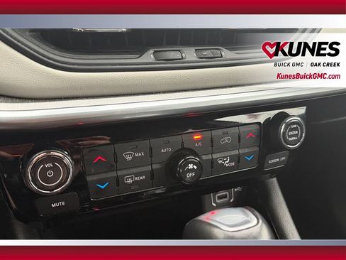 Used 2025 Jeep Compass Limited AWD/4WD image 28
