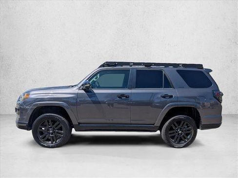 Used 2021 Toyota 4Runner Nightshade AWD/4WD image 9