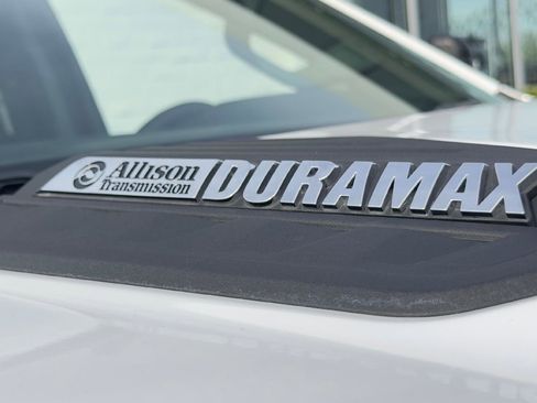 Used 2025 Chevrolet Silverado 2500 LT w/ Convenience Package image 10