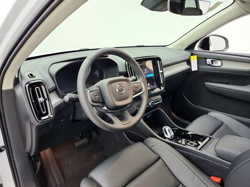 New 2026 Volvo XC40 B5 Plus w/ Protection Package Premier AWD/4WD image 16