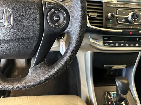 Used 2015 Honda Accord LX image 11