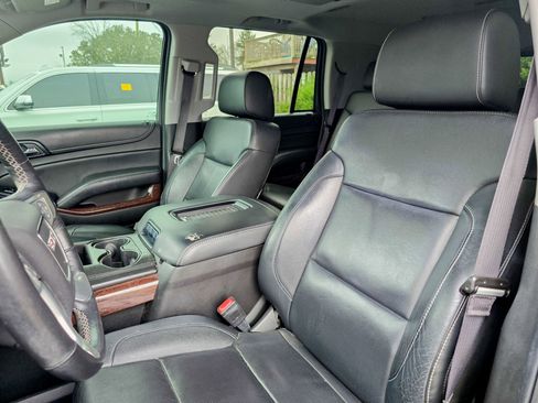 Used 2016 GMC Yukon SLT w/ Open Road Package image 5
