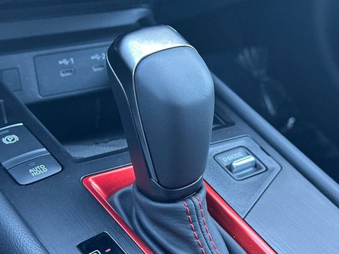 New 2026 Nissan Kicks SR w/ Cold Weather Package FWD image 25