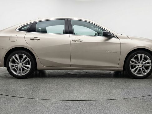 Used 2024 Chevrolet Malibu LT FWD image 11