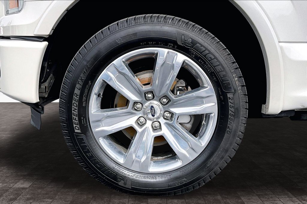 Used 2016 Ford F150 Platinum w/ Equipment Group 701A Luxury AWD/4WD image 35