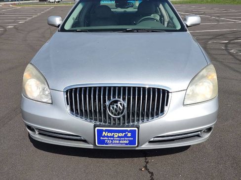 Used 2010 Buick Lucerne CXL w/ Driver Confidence Package FWD image 3
