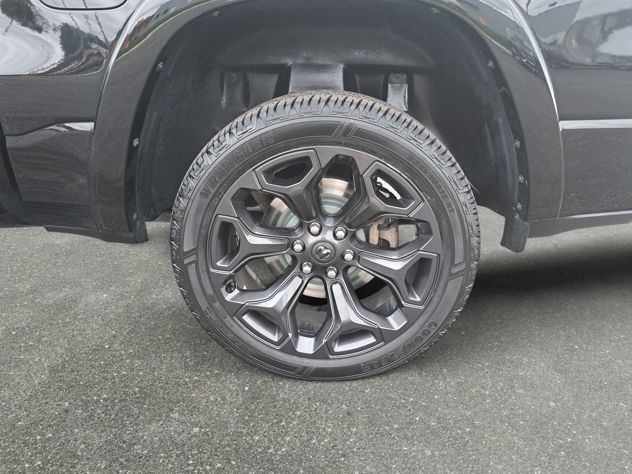 Used 2021 RAM 1500 Limited w/ Night Edition AWD/4WD image 29