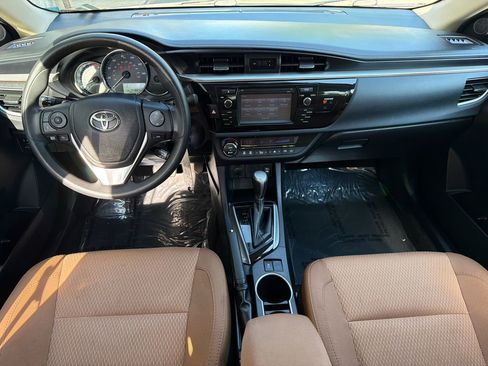 Used 2015 Toyota Corolla LE FWD image 16
