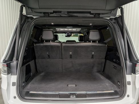 Used 2023 Jeep Grand Wagoneer Series III image 31