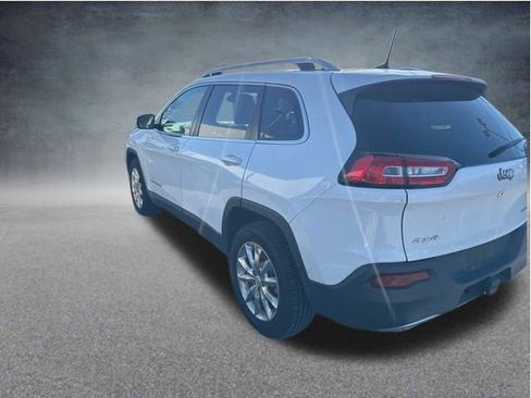 Used 2017 Jeep Cherokee Limited image 11