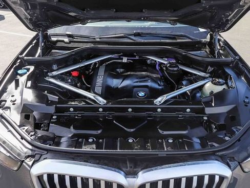 Used 2026 BMW X5 xDrive40i AWD/4WD image 33