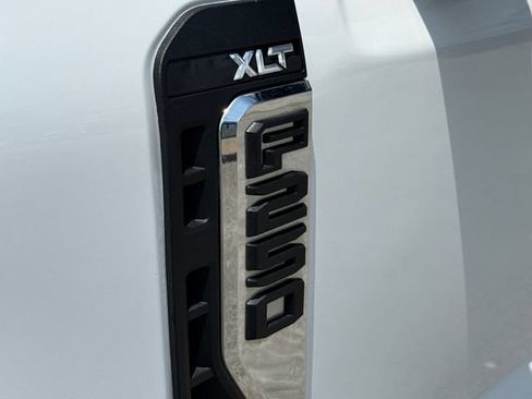 Used 2023 Ford F250 XLT w/ FX4 Off-Road Package AWD/4WD image 6