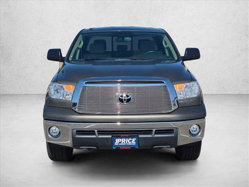 Used 2011 Toyota Tundra 2WD Double Cab w/ SR5 Pkg image 2
