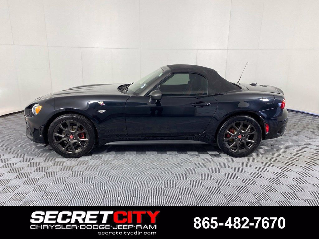 Used 2019 FIAT 124 Spider Abarth w/ Navigation & Sound Group RWD image 4