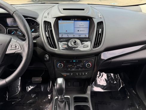 Certified 2018 Ford Escape Titanium AWD/4WD image 2