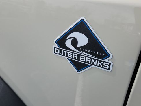 New 2026 Ford Bronco Outer Banks w/ Sasquatch Package image 21