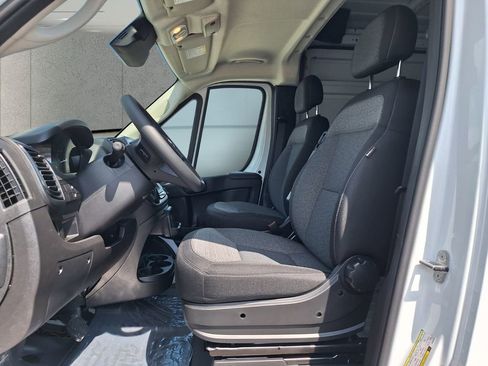 New 2025 RAM ProMaster 2500 image 9