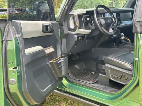 Used 2023 Ford Bronco Badlands AWD/4WD image 13