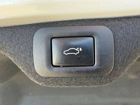 Used 2023 Lexus ES 350 w/ Premium Package FWD image 32