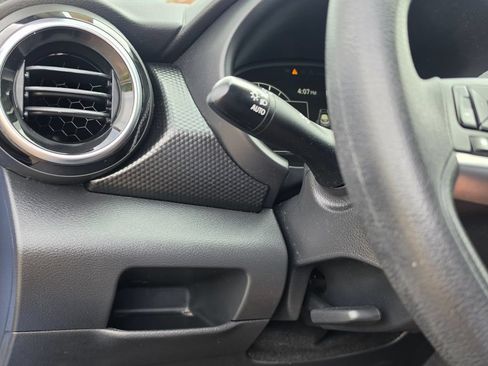 Used 2023 Nissan Kicks SV FWD image 21
