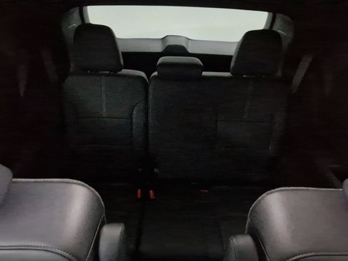 New 2025 GMC Acadia Elevation w/ Elevation Premium Package image 19