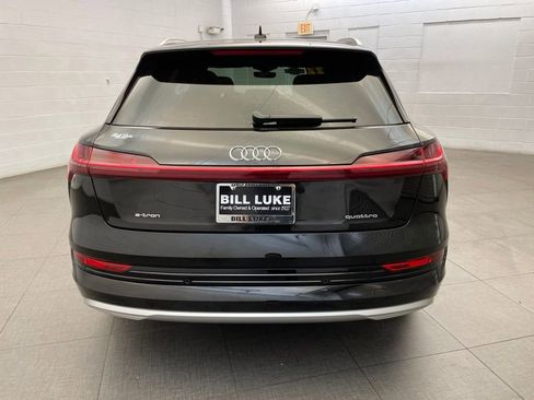 Used 2022 Audi e-tron Premium AWD/4WD image 6