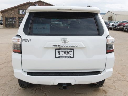 Used 2024 Toyota 4Runner SR5 AWD/4WD image 4