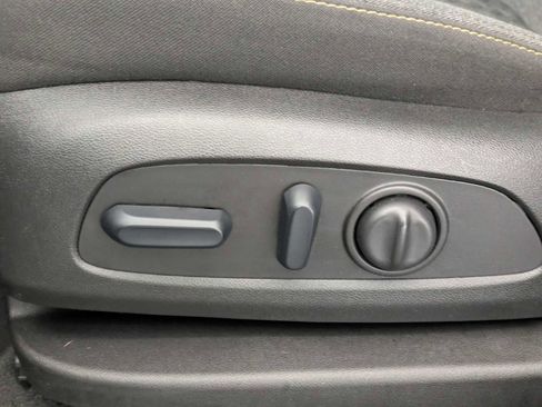Used 2024 Chevrolet Equinox LT AWD/4WD image 18