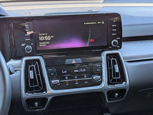 Used 2023 Kia Sorento SX AWD/4WD image 15