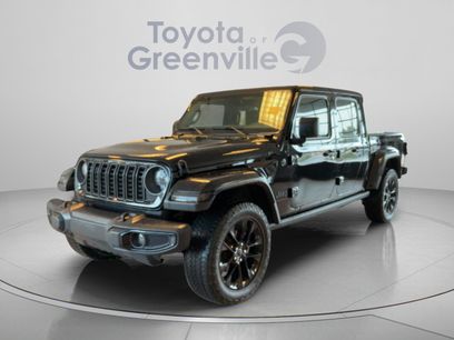 Used 2025 Jeep Gladiator Sport