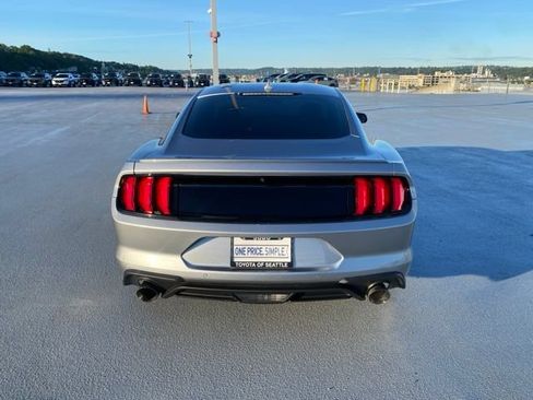 Used 2020 Ford Mustang Coupe w/ Equipment Group 101A RWD image 7