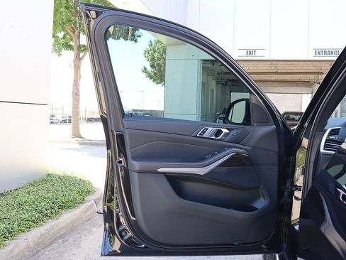 Used 2020 BMW X5 xDrive40i w/ Convenience Package image 44