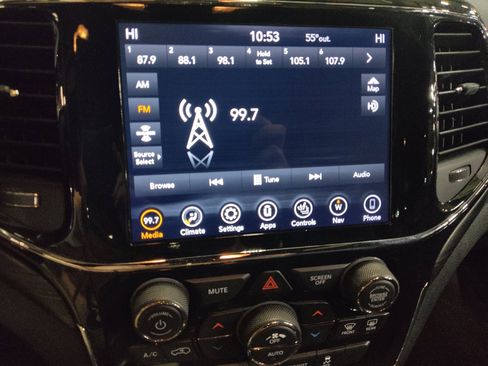 Used 2022 Jeep Grand Cherokee Laredo X AWD/4WD image 25