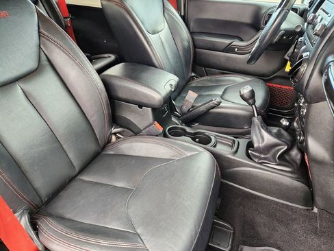 Used 2017 Jeep Wrangler Rubicon image 11