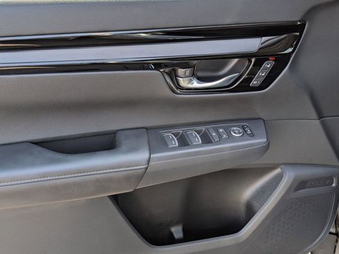 Used 2025 Honda CR-V EX-L image 14