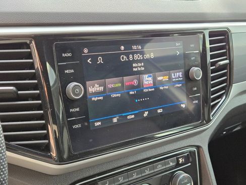 Used 2021 Volkswagen Atlas Cross Sport SEL R-Line image 26