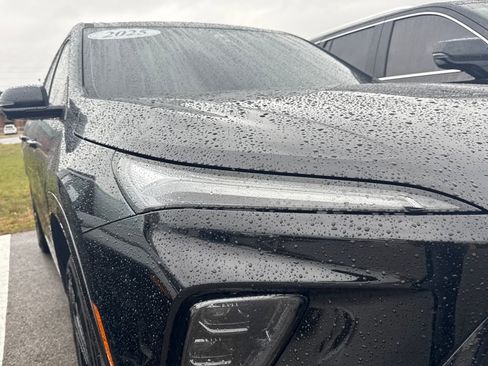 Used 2025 Buick Enclave Sport Touring image 6