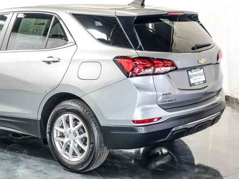 Certified 2024 Chevrolet Equinox LT FWD image 10