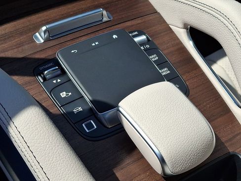 New 2026 Mercedes-Benz GLE 450 4MATIC image 17